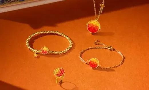 2024中國(guó)品牌價(jià)值發(fā)布 中國(guó)黃金蟬聯(lián)零售業(yè)前三，家具銷售行業(yè)迎來(lái)新機(jī)遇